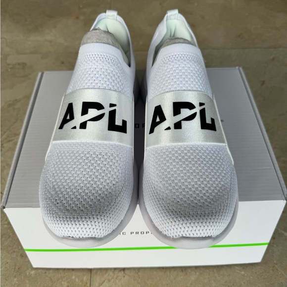 NWT APL Women’s TechLoom Bliss Triple White / Black - Picture 2 of 13